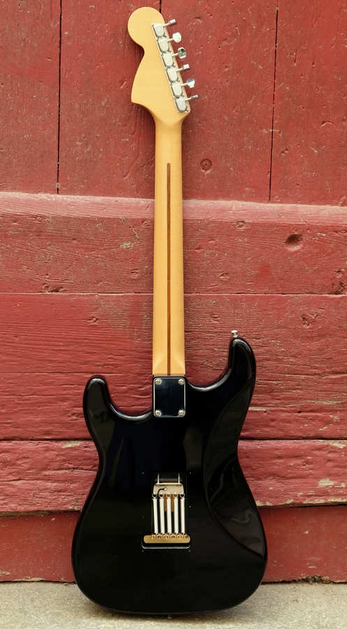 Strat-Black-Beauty-3s Fender strat stratocaster maple black vintage hendrix 1968 custom
