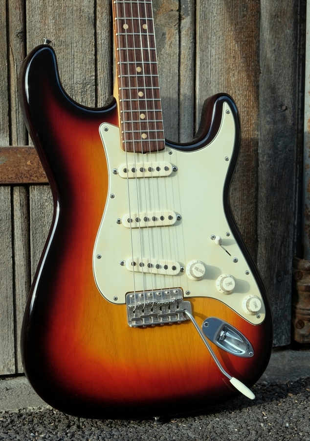 Strat-Sunburst-cs1 Fender strat stratocaster sunburst vintage slab board serie L custom